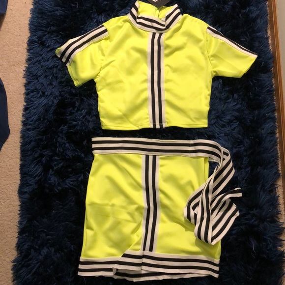 NWT!! Fashion Nova Neon 2 Piece - Picture 2 of 3